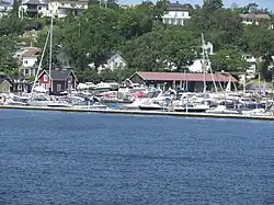 Borgmästarvillan à Höglandet et la jetée d'Ålsten.