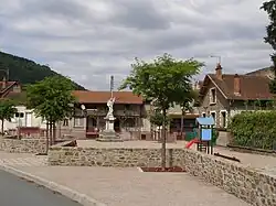 Petit jardin public(place de l'église).
