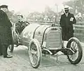 Jules Goux deuxième de la Coupe des Voiturettes 1909, sur Lion-Peugeot (ici au départ).