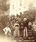 Julien-François Jeannel en 1895 avec sa femme Anne Ruelle et son petit-fils René Jeannel à la villa bleue de Villefranche-sur-Mer.
