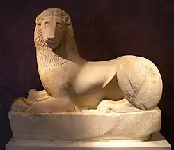 Lion de la Porte Sacrée du Céramique (Athènes), statue funéraire, v. 580-570 av. J.-C. Musée archéologique du Céramique.