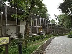 Volières des oiseaux orientaux.