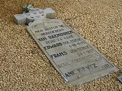 Tombe des frères Van Raemdonck et d'Amé Fievez.