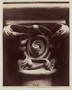 Chapiteau feuillagé, cathédrale de Laon (vers 1880).
