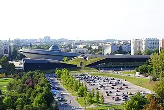 Le Spodek et l'ICC vus depuis le musée de Silésie