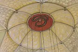 Le serpent du paradis sur la voûte principale