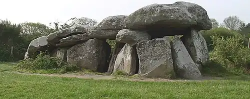 Dolmen de Kerbourg.