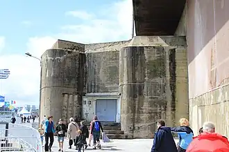 Bunker de protection rapprochée, situé sur la longueur exposée à la rade de Lorient.