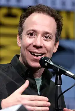 Kevin Sussman interprète Walter