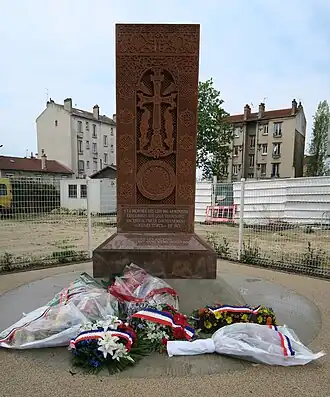 Le khatchkar lors de la commémoration du génocide arménien du 24 avril 2016.