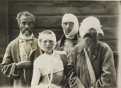 Rescapés (famille Pritzker) d'un pogrom à Khodorkiv, commis par le Directoire d'Ukraine (1919)