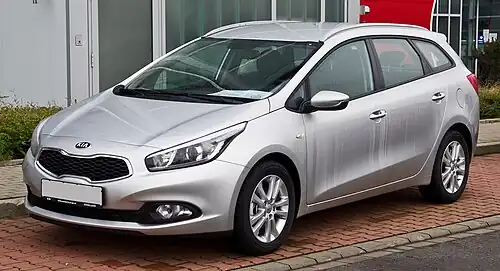 Kia cee'd sw 1.4 CVVT Edition 7 (EU) – Frontansicht, 26. Dezember 2013, Düsseldorf