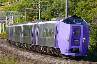 Série KiHa 261-5000 (livrée Lavender).