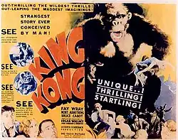 Affiche en couleur montrant un gorille en gros plan ainsi que des personnages effrayés, avec le titre King Kong au centre.