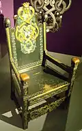 Fauteuil réalisé par L. Kinsarvik, Higgins museum and gallery, Bedford.