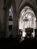 À l'intérieur de l'église