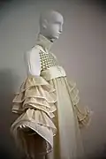 Reconstitution d’après une robe exposée au salon Schwestern Flöge (vers 1909)
