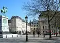 Vue sur le palais grand-ducal (en arrière-plan).