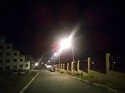 Prise nocturne depuis une cité universitaire du campus de Koléa.