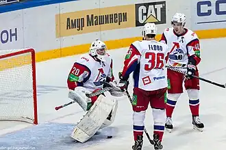 Description de l'image Kolesnik, Flood and Apalkov 2012-09-08 Amur—Lokomotiv KHL-game.jpeg.