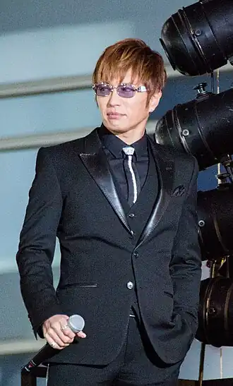 Description de l'image Kong-Skull Island Japan Premiere Red Carpet-GACKT (cropped).jpg.