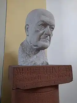 Buste de l'évêque de Trèves Mgr&nbsp;Michael Félix Korum (1932).