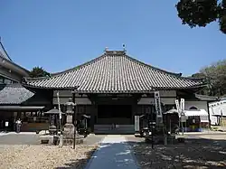 Un des bâtiments consacrés à la prière.