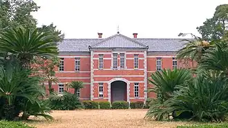 Lycée n°5 de Kumamoto, actuelle université de Kumamoto.