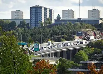 Essingeleden et Nybohovsberget.