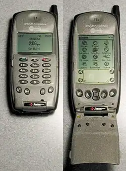 Téléphone flip down Kyocera 6035&nbsp;(en).