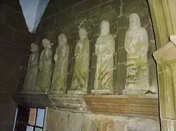 Six apôtres du porche.