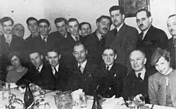 Groupe de rédacteurs de L'Illustration Nouvelle en 1938 ou 1939.