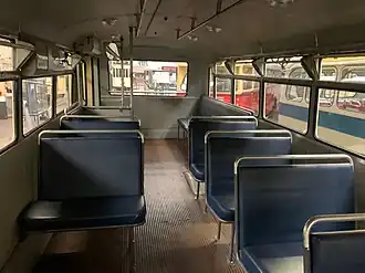Photo de l'intérieur d'un autobus
