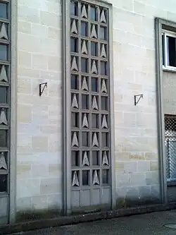 Claustra en béton d'après 1945, Les Andelys.