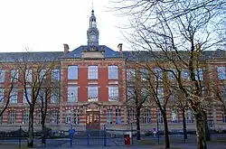 Description de cette image, également commentée ci-après