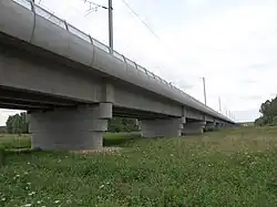 Franchissement de la Saône. Un des ouvrages de décharge (estacade).
