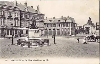 La place Saint-Pierre.