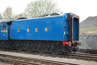 Le « Corridor Tender&nbsp;(en) » d'une Pacific LNER Classe A4, à couloir d'intercirculation pour la relève des équipes sans arrêt.