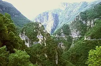 Entre les gorges du Piaon et la chapelle Notre-Dame de la Ménour.