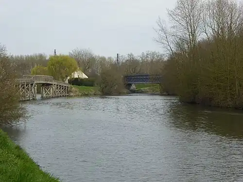 La Bassée, le canal d'Aire.