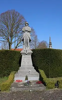 Le monument aux morts de La Boisselle.