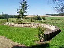 Ancien abreuvoir-pédiluve.