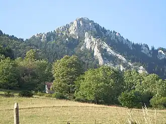 Vue de La Cochette depuis le hameau des Cruz à Corbel.