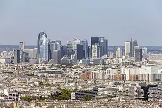 La Défense vue depuis le dôme du Sacré-Cœur.