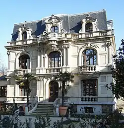 La Garenne Colombes - La bibliothèque municipale (2009).jpg