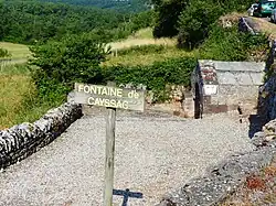 Le site de la fontaine.