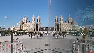 Reflets sur le MuCEM.