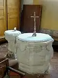 Les fonts baptismaux du XVIe&nbsp;siècle.