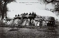 La Roche-aux-Fées au début du XXe&nbsp;siècle (carte postale).