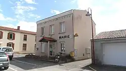 La mairie.